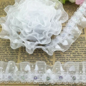 DENTELLE PLISSÉE 2 rangs / COEUR BLANC * 30 mm * ORGANZA SEQUIN FRONCÉE DF06 - Picture 1 of 1
