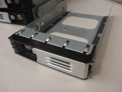 AU SELLER  THECUS PRO NAS CADDY TRAY 3.5"  X  1 - OUT OF N7700  THE CUS CADDYS - Image 1 of 4