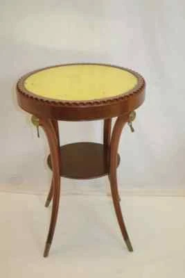 Regency красное дерево верхний конец боковой столик и бронзовые кисточки держатель c. 1920-х - Изображение 1 из 4