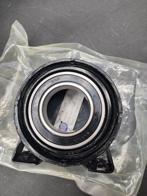 Soporte central eje de transmisión 1340501 Volvo 940 740 960 S90 V90 760 Foto 1 de 4