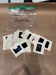 30+ VINTAGE PHOTO SLIDES PRO HOCKEY NY ISLANDERS VS ATLANTA FLAMES 1972-74 - Picture 1 of 7