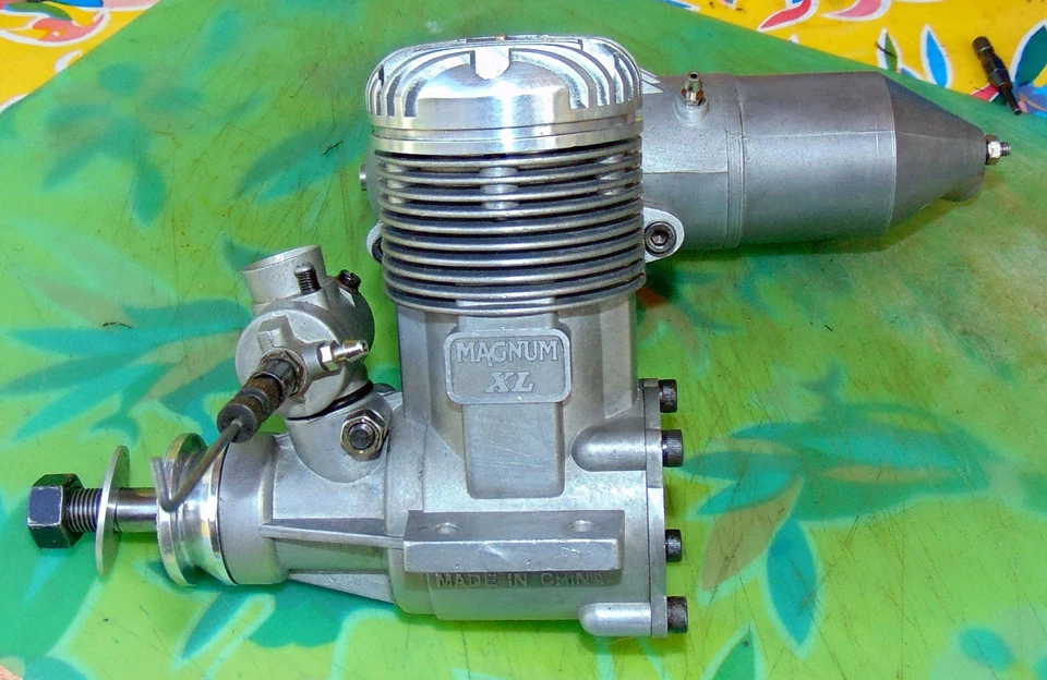 Rare Magnum XL 120 RC Model Airplane Engine, Excellent, cleaned, new bearings - Image 1 of 4