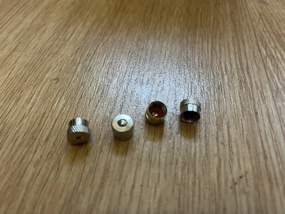 Bouchon De Valve Pour bmw Série 1 2 3 4 5 6 X1 X2 X3 X5 X6 Z3 Z4 Mini Cooper  - Photo 1/2