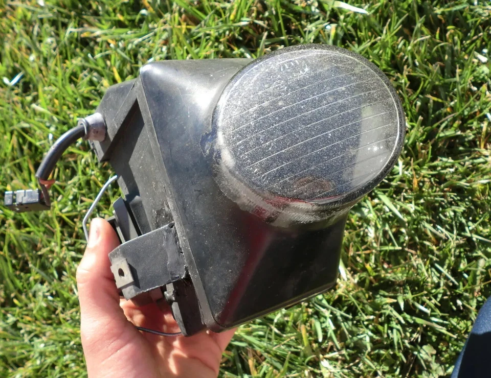 FARO ANTINIEBLA R MERCEDES-BENZ ORIGINAL OEM W210 W208 E55 CLK55 SLK32 E430 CLK430 Foto 1 de 1