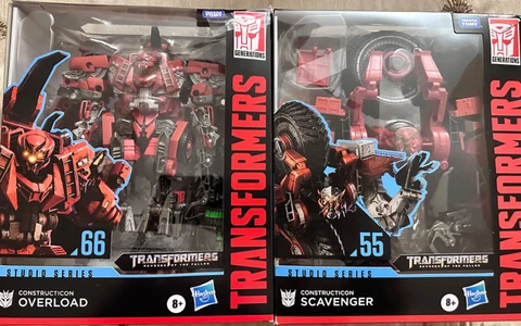 RARE PAIR-Transformers: Studio Series Overload 66 + Scavenger 55, COMPLETE SET Cover