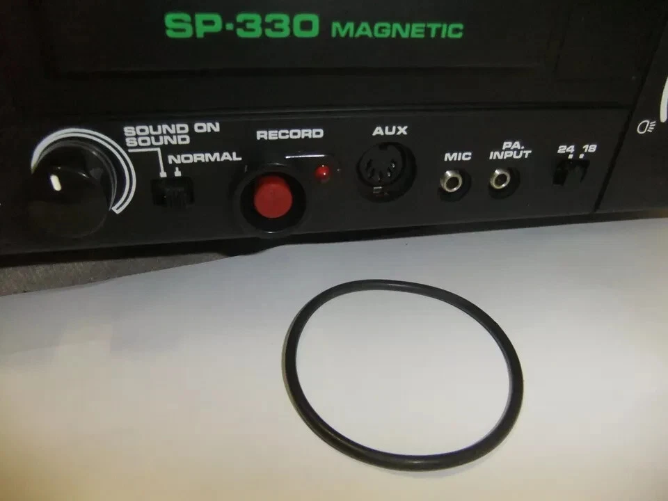 CINGHIA DI RICAMBIO MOTORE 1 x PROIETTORE SUPER 8 mm CHINON SP 330, S300, S350. - Immagine 1 di 1