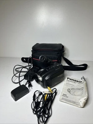 Panasonic PV-L757 Palmcorder Palmsight VHS-C Camera Camcorder Charger for parts - Image 1 of 4