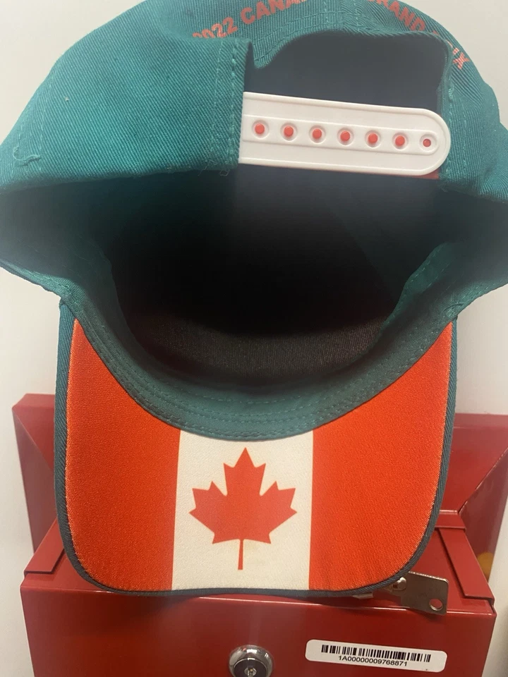 Gorra Lance Stroll #18 Aston Martin F1 2022 Gran Premio de Canadá Gorra Bandera de Canadá Foto 1 de 4
