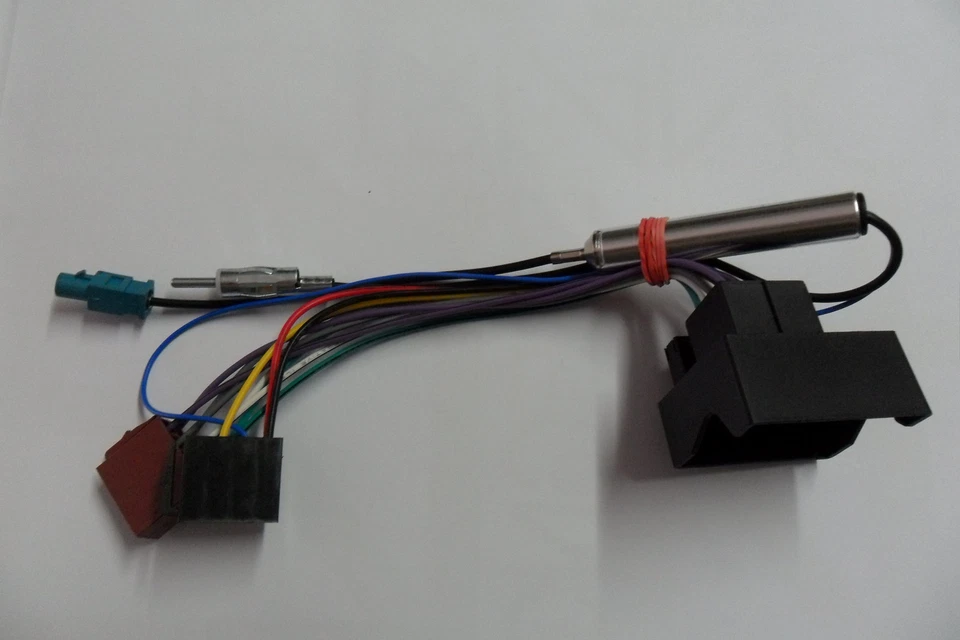 EXPERT PEUGEOT DAL 2007 CONNETTORE PER SOSTITUIRE L'AUTORADIO ORIGINALE - Immagine 1 di 1