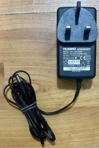 Huawei 12 V 2,0 A Schaltnetzteil (HW-120200B6W) kostenloser UK-Versand - Bild 1 von 2