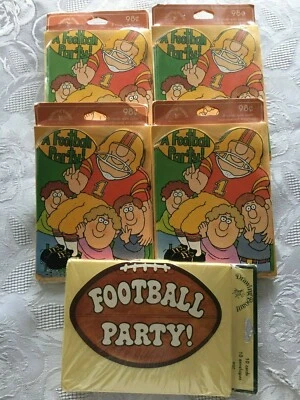 De Colección Tablero de Dibujo FÚTBOL Fiesta Invitaciones NUEVO EN PAQUETE LOTE de 50 Sobres Dorados Paquete de 5 Foto 1 de 4