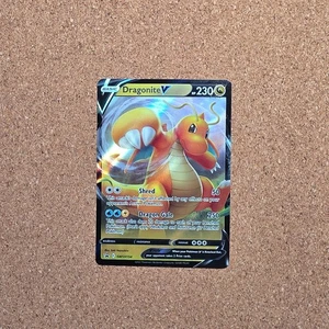 Dragonite V SWSH154 Pokemon Sword & Shield Black Star Promo Cards Holo *CEL - Picture 1 of 2
