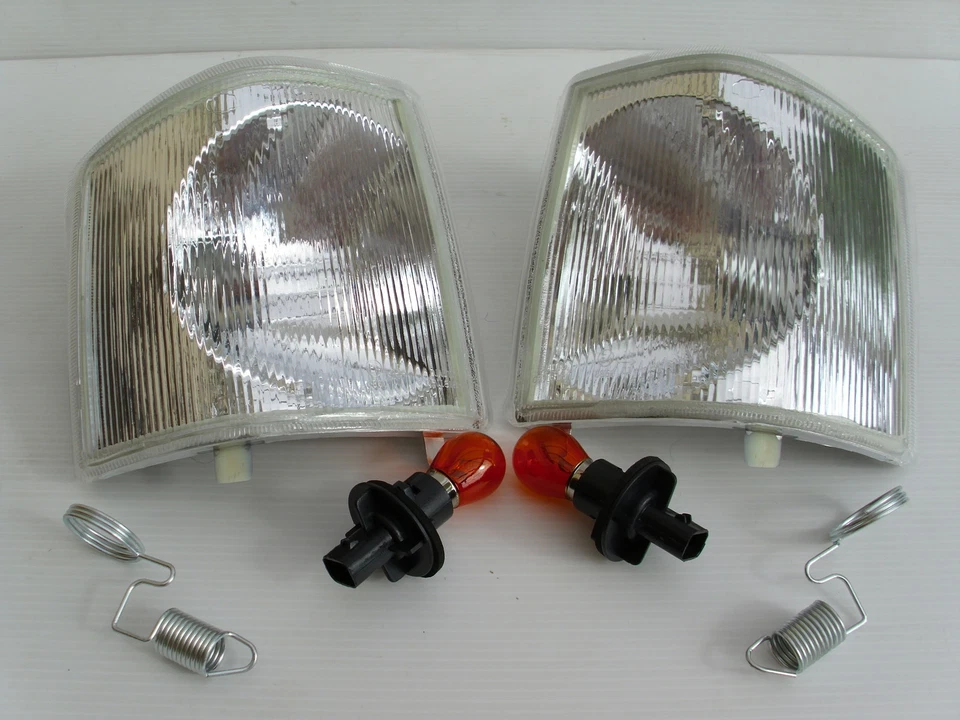 LAND ROVER DISCOVERY 300TDI CLEAR INDICATORS FRONT PAIR - NEW INDICATOR LAMPS - Image 1 of 1