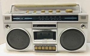 Vintage Montgomery Ward GEN-3965 Boombox Radio Works Cassette *FOR PARTS/REPAIR - Picture 1 of 8