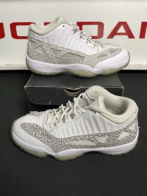 Talla 8.5 - Air Jordan 11 Retro IE 2015 Low Cobalt Foto 1 de 4