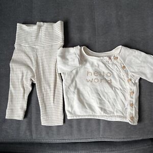 Baby Pullover Hose Set Gr 56 Unisex H&M Beige “hello World” Langarm Knöpfe