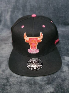 NBA CHICAGO BULLS FLORIDA SUNSET MITCHELL & NESS FITTED MENS HAT SZ 7 5/8 BLACK - Picture 1 of 9