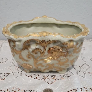Vintage Amita Cream and Gold Chinoiserie Oval Planter Vase Crackled Glaze Flower - Picture 1 of 9