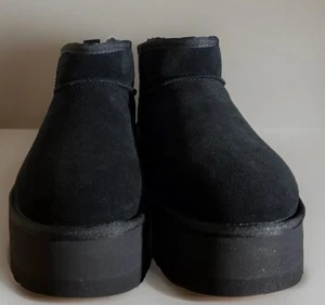 BOTAS MUJER UGG CLASSIC ULTRA MINI PLATAFORMA NEGRAS TALLA 9 1135092 (AUTÉNTICAS) - Imagen 1 de 16
