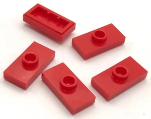 Lego 5 Nuevas Placas Rojas Modificadas 1 x 2 con 1 Piezas de Tachuelas Inferior - Imagen 1 de 1