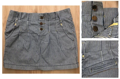 BEBE BOLSA DE PAPEL PLISADA BOTÓN MOSCA Mujer’s Pin Rayas Denim Mini Falda talla 27 Foto 1 de 4