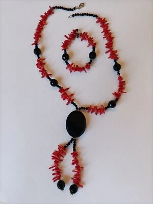 Completo Collana e bracciale corallo rosso e onice. - Immagine 1 di 4