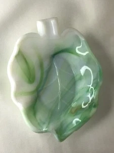 Vintage Green Akro Agate Ashtray - Picture 1 of 4