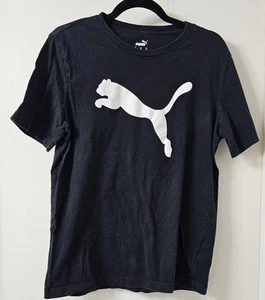 Puma T-Shirt Medium schwarz Raised Geometric Logo Graphic Herren Freizeit Tee - Bild 1 von 8