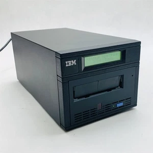 IBM 3580 L11 Ultrium LTO-1 External SCSI LVD 100/200GB Tape Drive PN: 35L1220 - Afbeelding 1 van 7