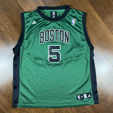ADIDAS Mens Kevin Garnett Boston Celtics Swingman Home Jersey XL (18-20) Cover