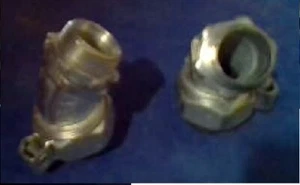 APPLETON STNM 15-45 1/4" Grounded 45-deg Malleable Iron Elbow Connector (Lot - Picture 1 of 1