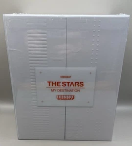 Astronaut The Stars My Destination Dunny Aces 8" Vinyl Figure Kidrobot - Picture 1 of 6