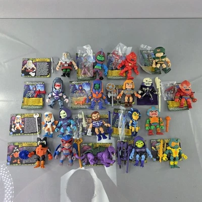 ENORME LOTE The Loyal Subjects Masters of the Universe He-Man Skeletor SCARE GLOW Foto 1 de 4