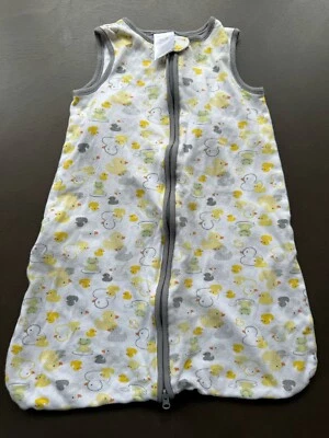 Just Born Infant Deluxe Swaddle unissex amarelo estampa de pato acolchoado, tamanho 0/6 meses - Imagem 1 de 4