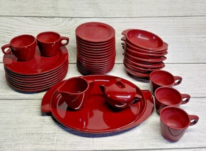 Juego de servir platos de plástico vintage MCM Boontonware melamina granate 39 piezas - Imagen 1 de 9