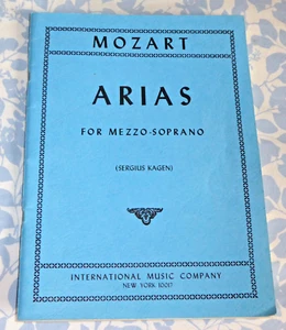 Mozart's Arias for Mezzo-Soprano English & Italian Lyrics Sergius Kagen 1972 - Picture 1 of 5