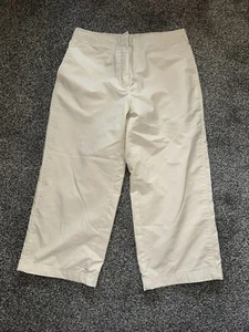 Womens Nike 3/4 Trouser, Shorts Long Golf Size 10 Beige Breathable (3) - Picture 1 of 4