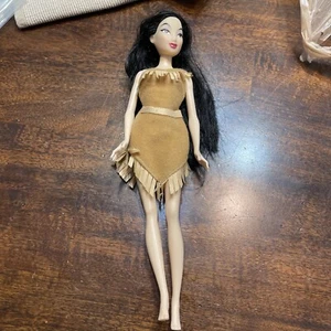 Disney Pocahontas - Pocahontas Doll - Picture 1 of 3