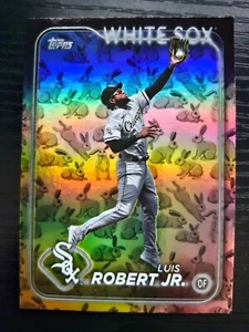 2024 Topps Luis Robert Jr. Holiday Rabbits #249 White Sox - Picture 1 of 2