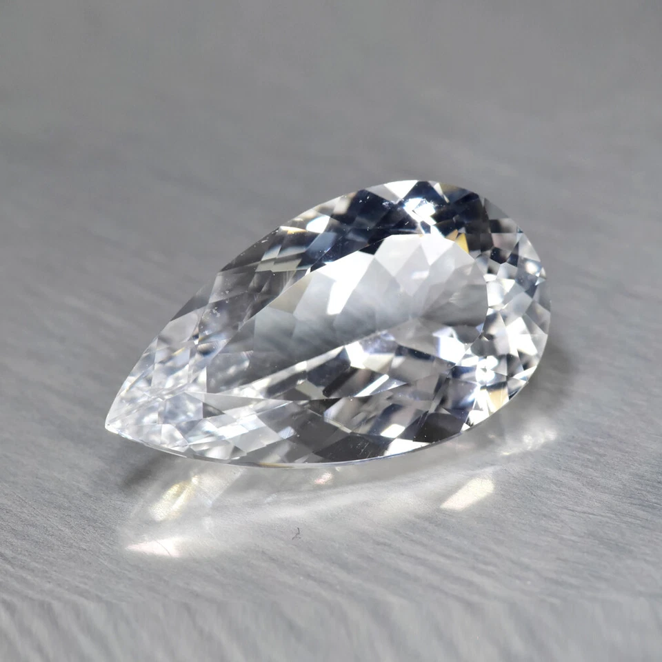 6.49Ct Excellent Diamond Sparkles Untreated Goshenite Beryl, Brazil - Image 1 of 1