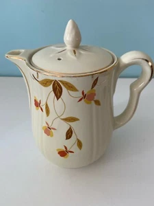 HALL CHINA - JEWEL TEA AUTUMN LEAF - COFFEE POT WITH LID - Picture 1 of 4