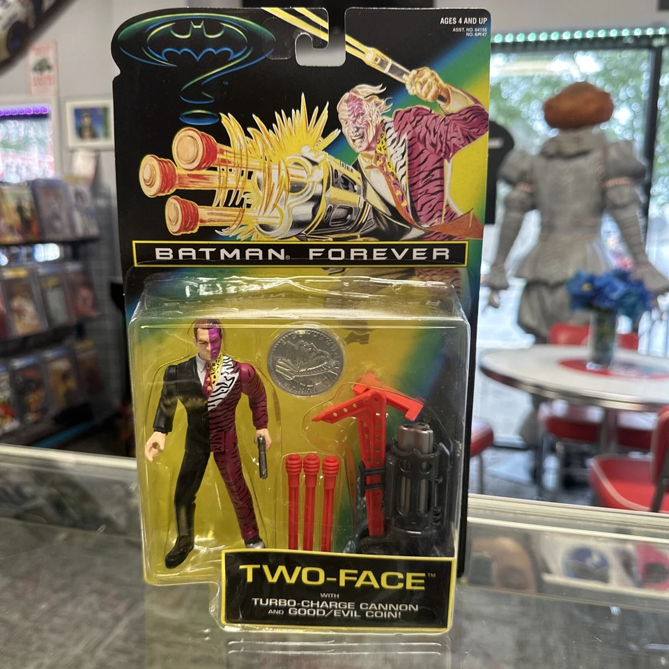 Vintage 1995 Kenner Batman Forever - Two-Face With Good/Evil Coin