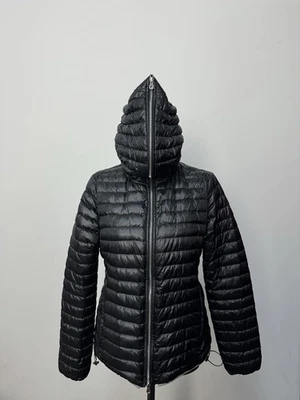 Duvetica 女式黑色连帽鹅羽绒修身夹克,尺寸 46 p2p 18,9 — 第 1/4 张图片