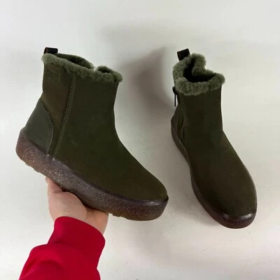 Женские зимние сапоги Cougar Broom 7 цвет оливковый замша без застежек на боковой молнии - Изображение 1 из 4