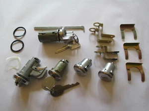 Holden HQ HJ HX Lock Set Ignition Door Boot Glove Box New Torana LJ LH LX keys - Bild 1 von 3