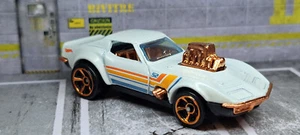 HOT WHEELS GAS MONKEY 68 CORVETTE 52nd ANNIVERSARY PEARL - Picture 1 of 8