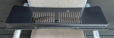 MAZDA ROTATIVO 1978-83 RX7 SERIE 1 Y 2 CUPÉ GENUINO LIMPIAPARABRISAS CUBIERTA PARRILLA! Foto 1 de 4