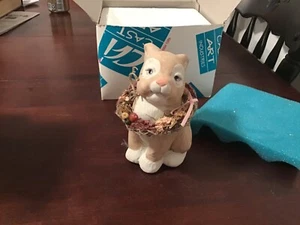 Dreamsicles Cast Art Industries Bunny with Wreath - Picture 1 of 6
