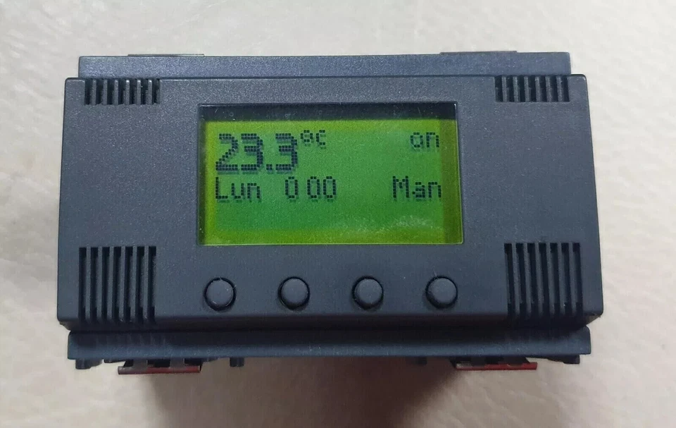 VIMAR 16576 +++ATTENZIONE+++ SERVIZIO DI RIPARAZIONE TERMOSTATO CRONOTERMOSTATO - Image 1 of 1