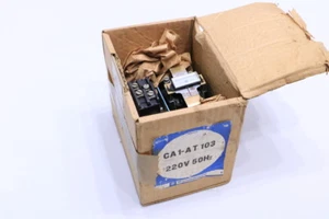 * NIB TELEMECANIQUE CA1-AT103 220V 50HZ CONTACTOR - Picture 1 of 2